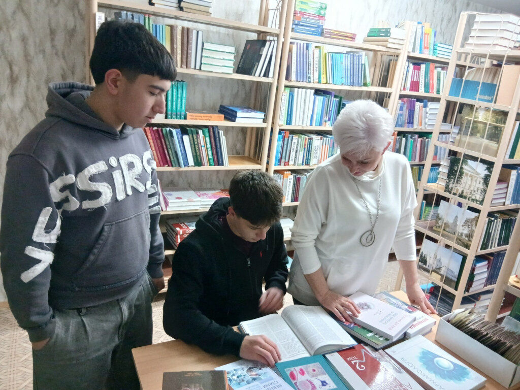 Бібліотека в гуртожитку