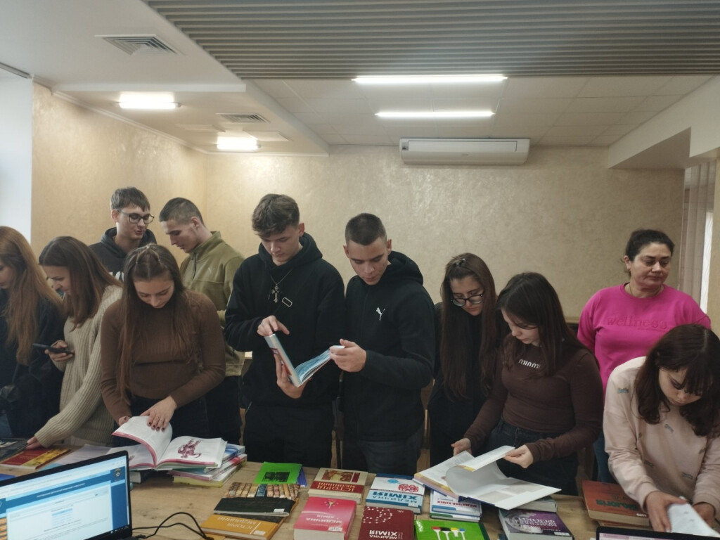 Фінальні зустрічі з першокурсниками-стоматологами.