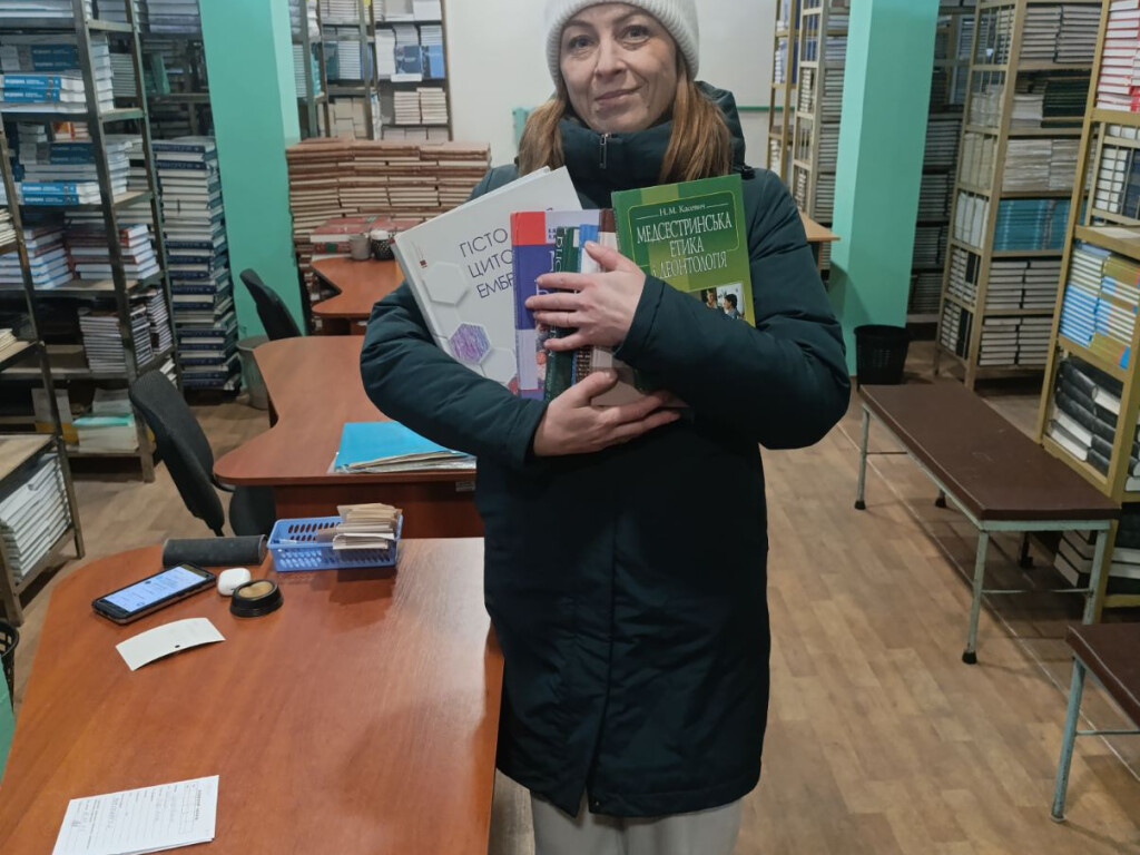 Видача підручників на другий семестр!