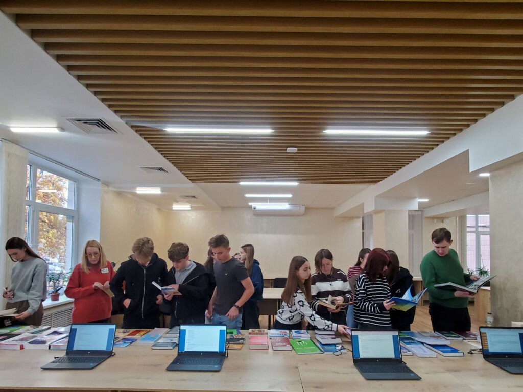 Фінальні зустрічі з першокурсниками-стоматологами.