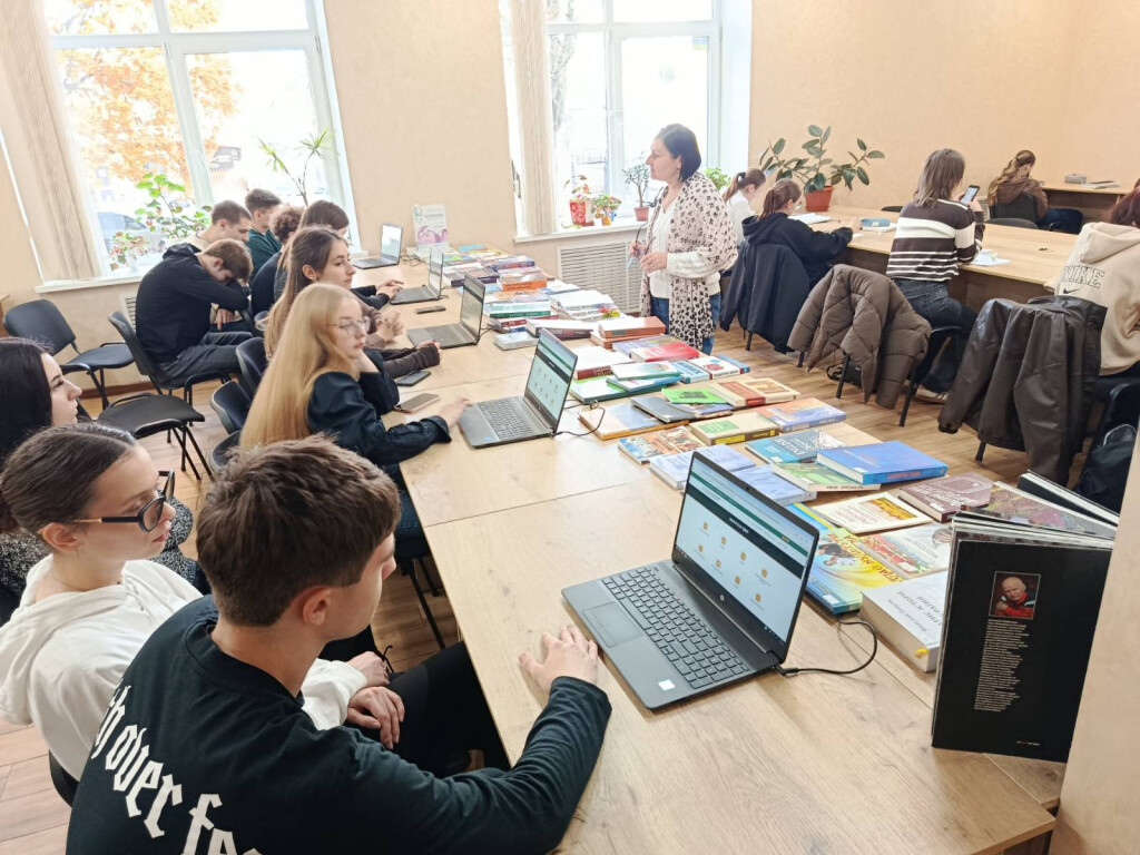 Фінальні зустрічі з першокурсниками-стоматологами.