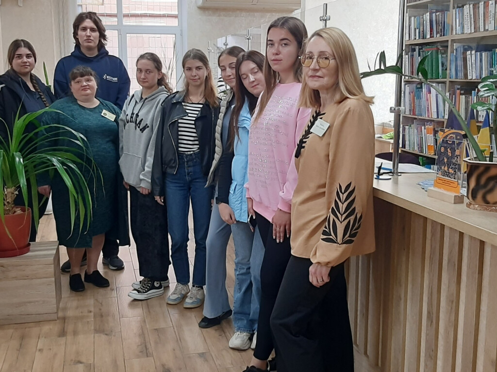 Тренінг з академічної доброчесності та екскурсія бібліотекою ПДМУ